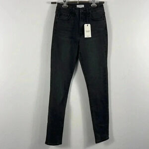 NWT  forever 21 Mid Rise Skinny Jeans 25x29